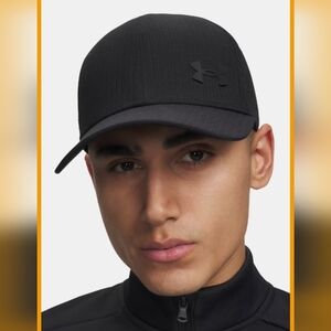 Under Armor mens MEDIUM fitted Stretch Baseball Hat